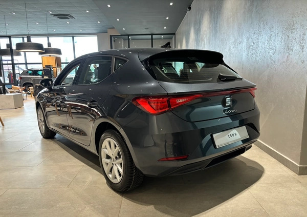 Seat Leon cena 125593 przebieg: 1, rok produkcji 2023 z Chociwel małe 379